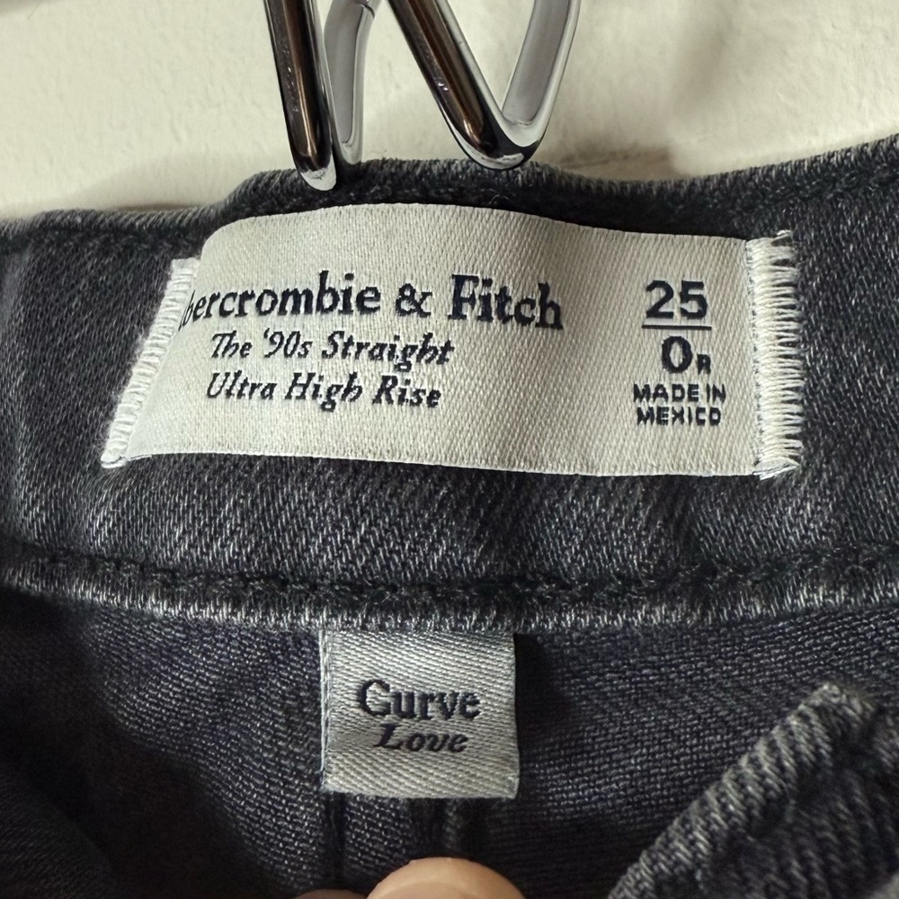 ABERCROMBIE + FITCH Curve Love The 90s Straight Ultra High Rise Black Denim Jean - Picture 8 of 9